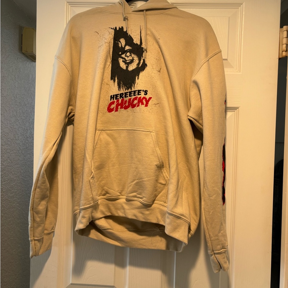 Chucky Men's Sweater Size Medium (NWT)